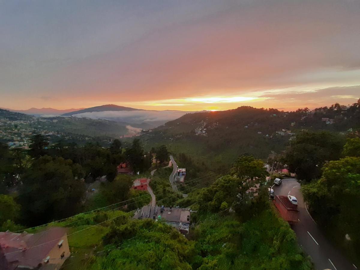 Aeradyo Inn Almora Buitenkant foto
